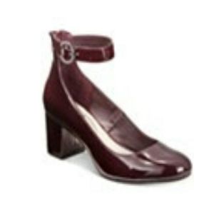 NWT Alfani Women's Step 'N Flex Ashiaa Ankle-Strap Pumps, size 7.